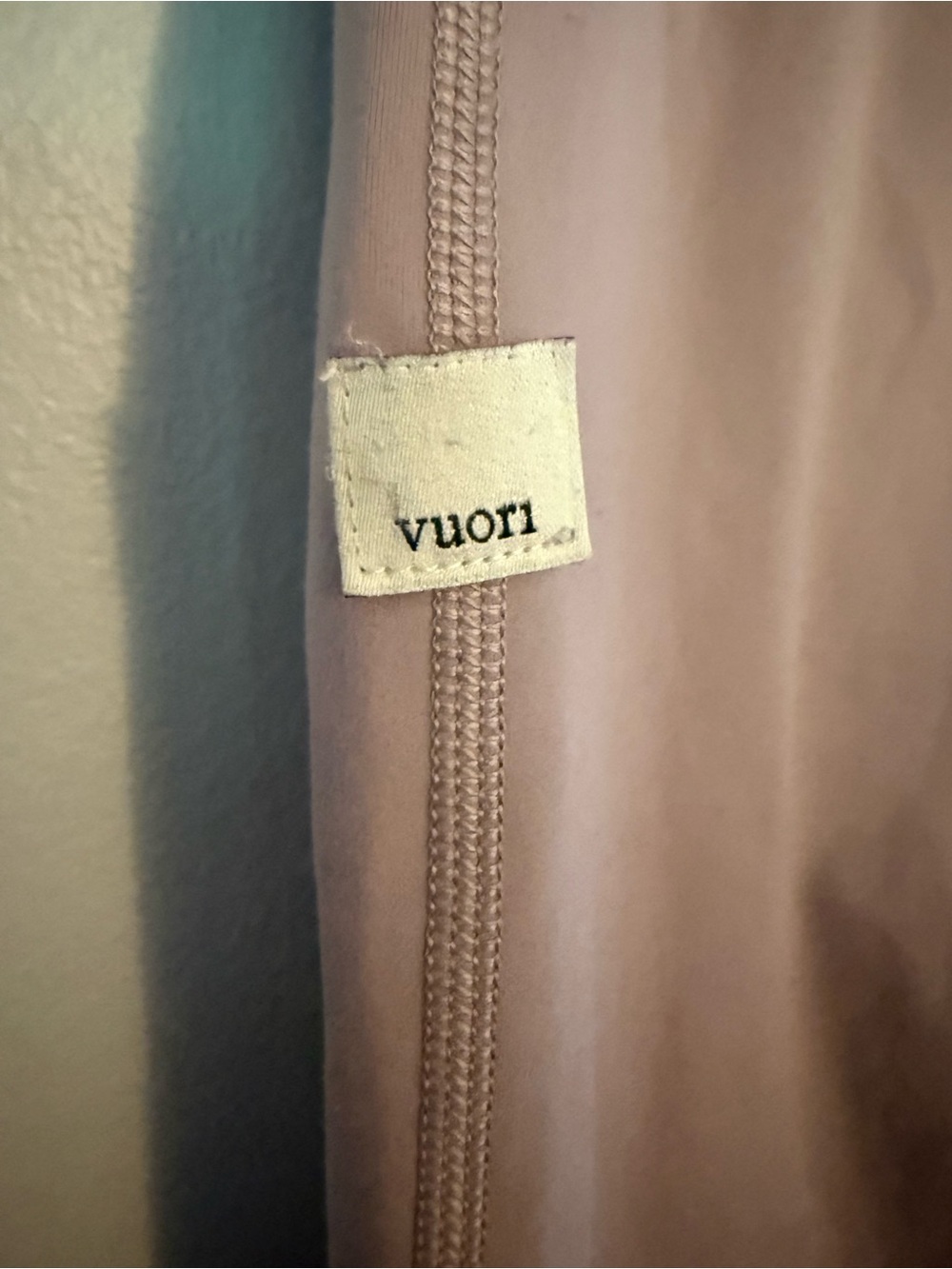 Vuori Women’s Large Daily Leggings Pink - Picture 2 of 9
